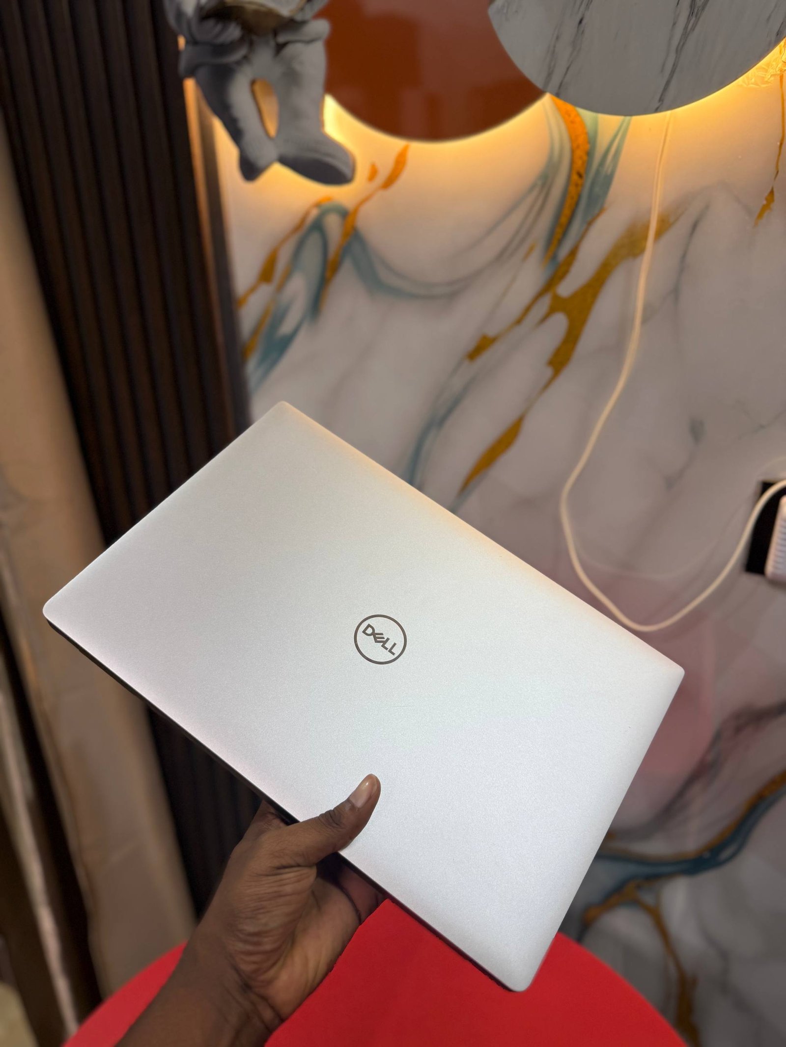 Dell Xps 15 GTX 1650 (5)