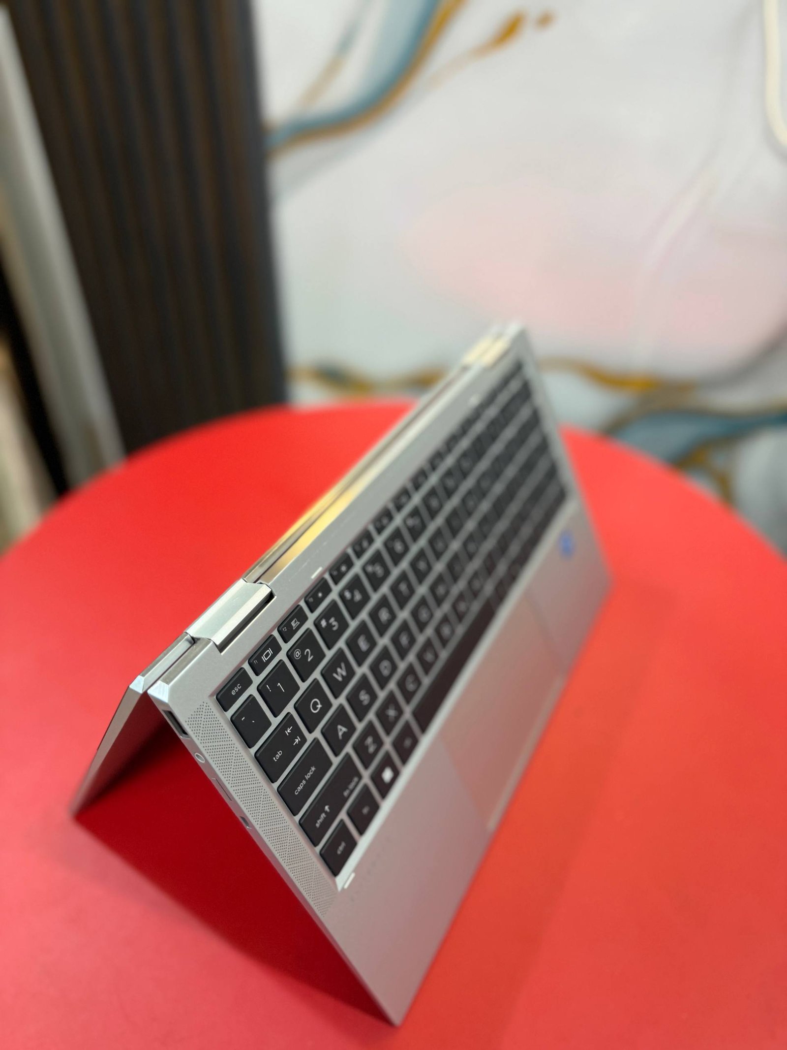 HP Elitebook 1040 G8 (1)