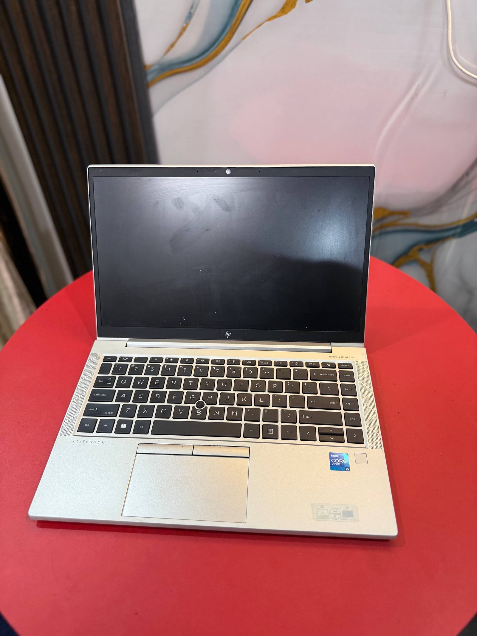 HP Elitebook 1040 G8 (2)